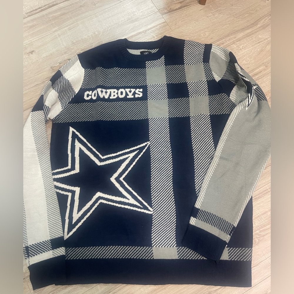 Dallas Cowboys Men’s Sweater size Large
